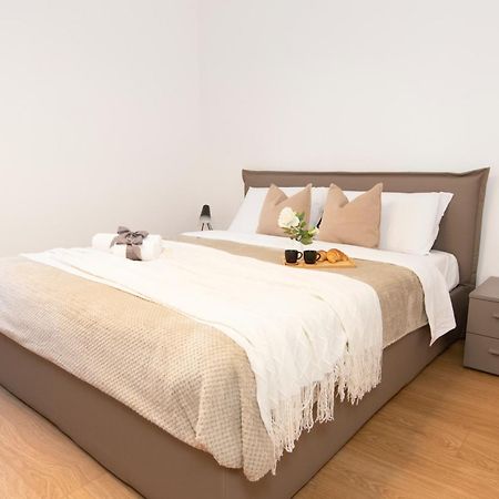 Ihost Apartment - Simonetta 7 Milánó Kültér fotó